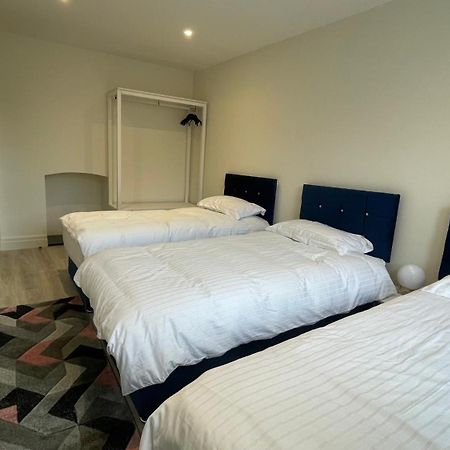 Spire Entire Apartment No Kitchen Dublin Eksteriør bilde