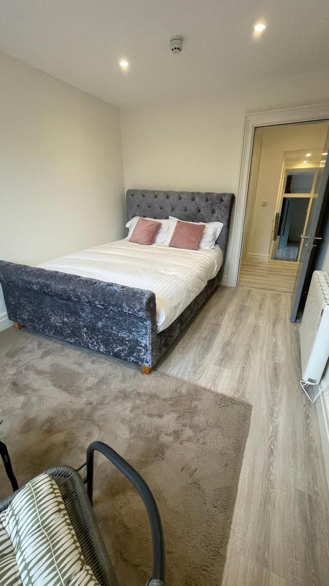 Spire Entire Apartment No Kitchen Dublin Eksteriør bilde